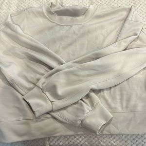 Good condition lululemon perfectly oversized cropped crew size 8